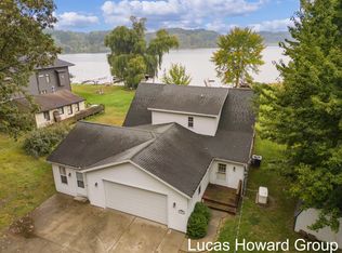 11591 Wabasis Lake Dr NE, Greenville, MI 48838