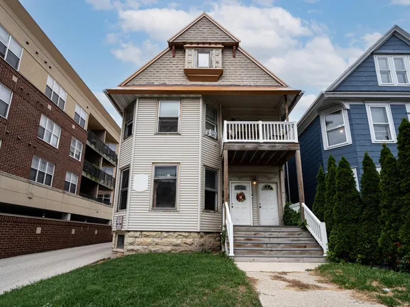 1627 N Farwell Ave, Milwaukee, WI
