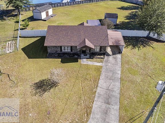 2nd image of 121 John Gibson Ct NE