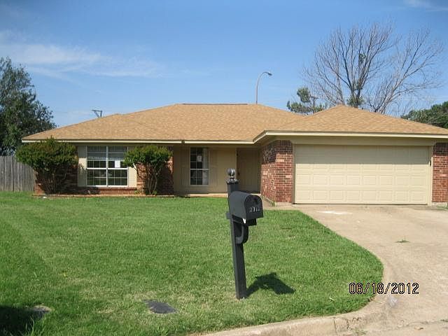 1st image of 2712 Casa Blanca Ct S