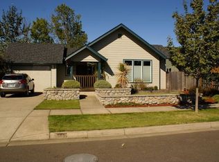 5969 Mondavi Ln, Eugene, OR 97402