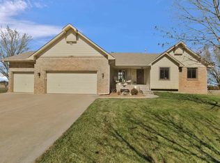 11901 E Calais Ct, Wichita, KS 67210