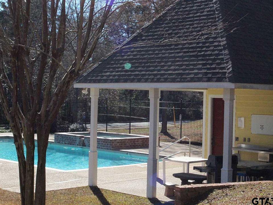 2nd image of 4029 Hanover Pl