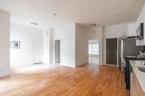 3109 N Harding Ave #1 Photo 1