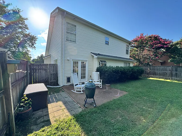 7037 Penbrook Dr — Photo 21