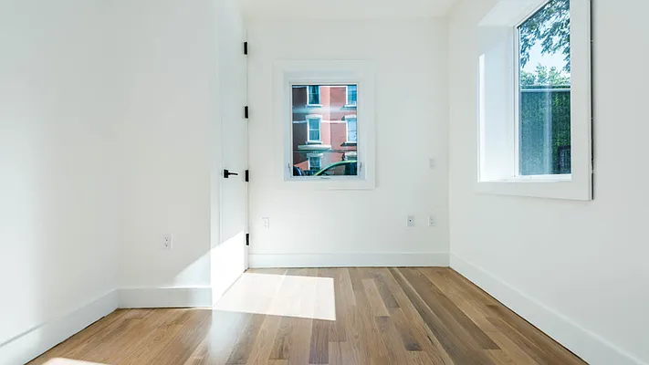 Rented by Nooklyn NYC LLC | media 39