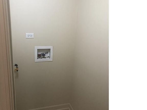 3rd image of 5448 W Quincy St #2