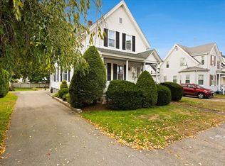 5 W Weir St, Taunton, MA 02780