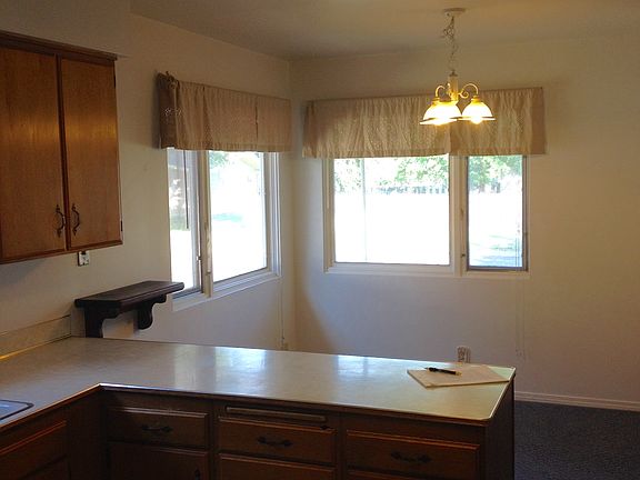 2nd image of 109 Arrowhead Dr