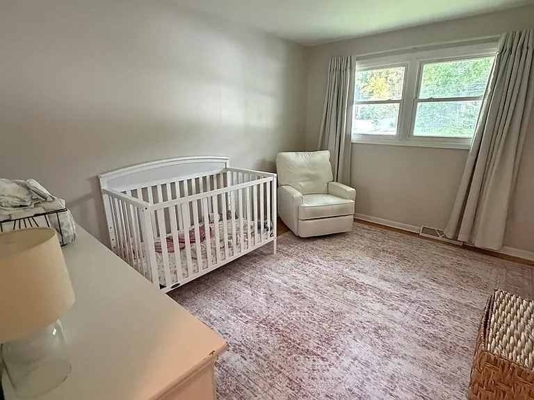 3S478 Winfield Rd — Photo 9