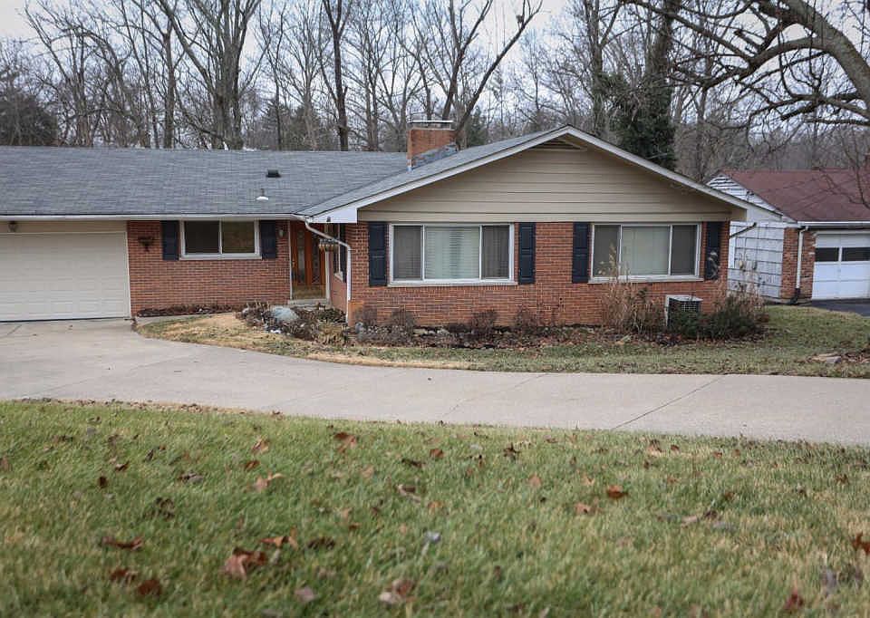 1st image of 9425 Sherborn Dr