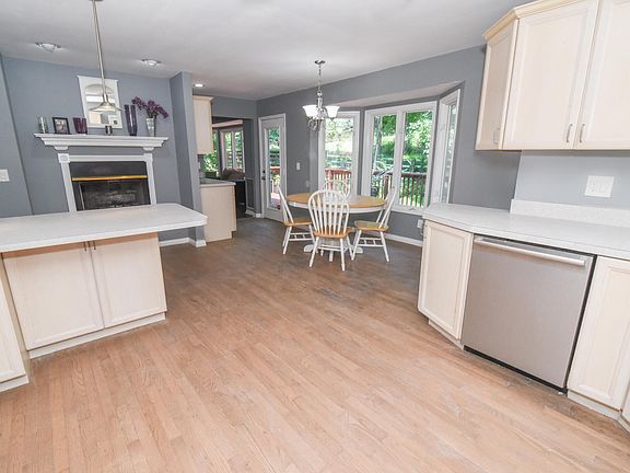 4th image of 5224 Eureka Dr