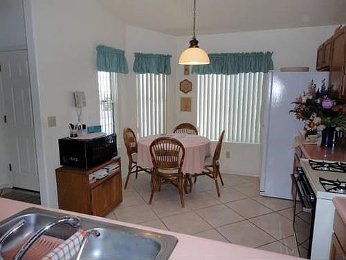 3rd image of 1760 Onyx Ln