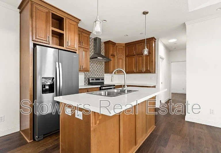144 Larkwood Cir — Photo 5