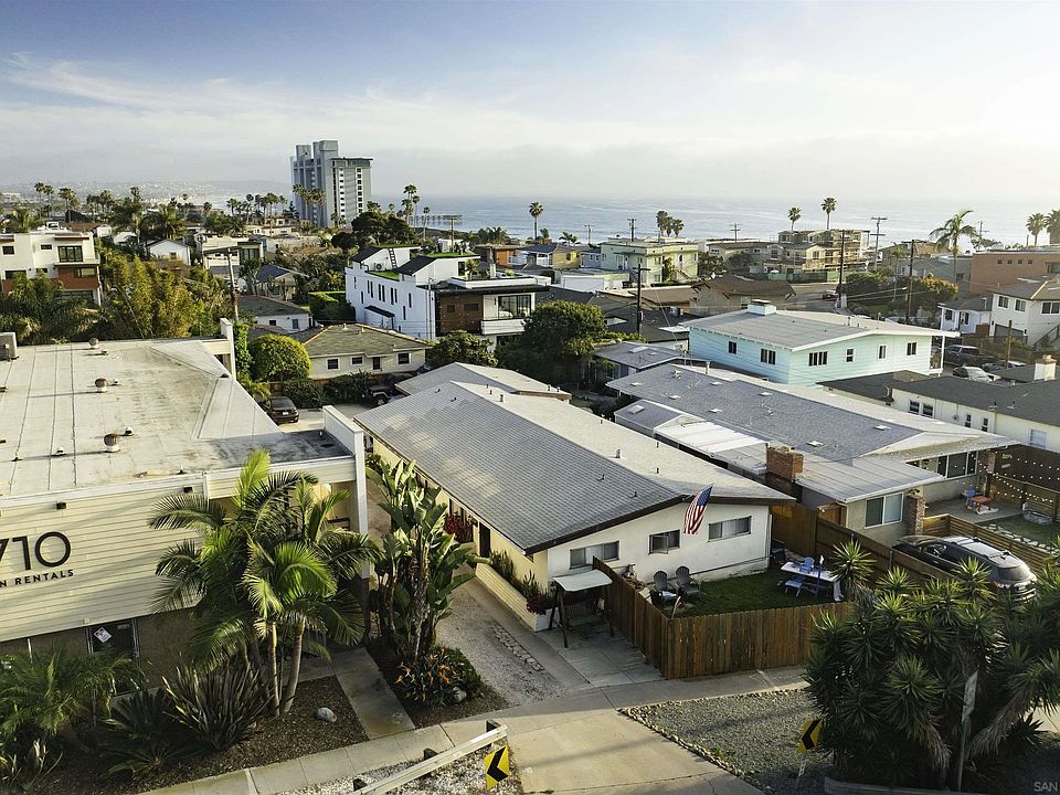 1st image of 4980-82 La Jolla Blvd