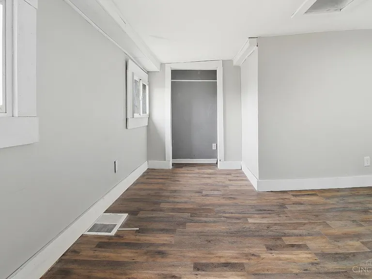 540 Grand Ave — Photo 19