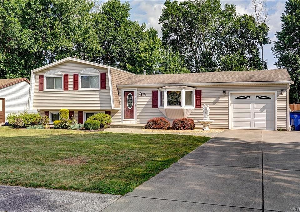 1st image of 93 Lyrae Dr