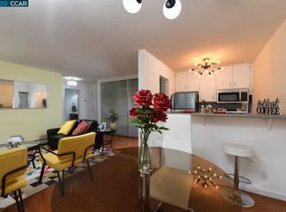 377 Palm Ave APT 104, Oakland, CA 94610