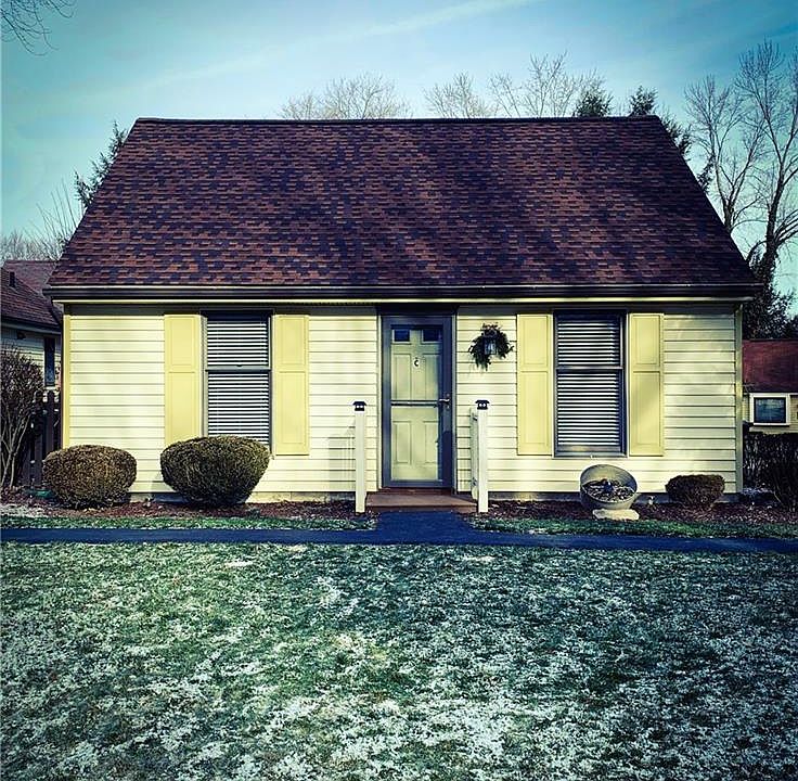 1st image of 46103 New England Sq #3