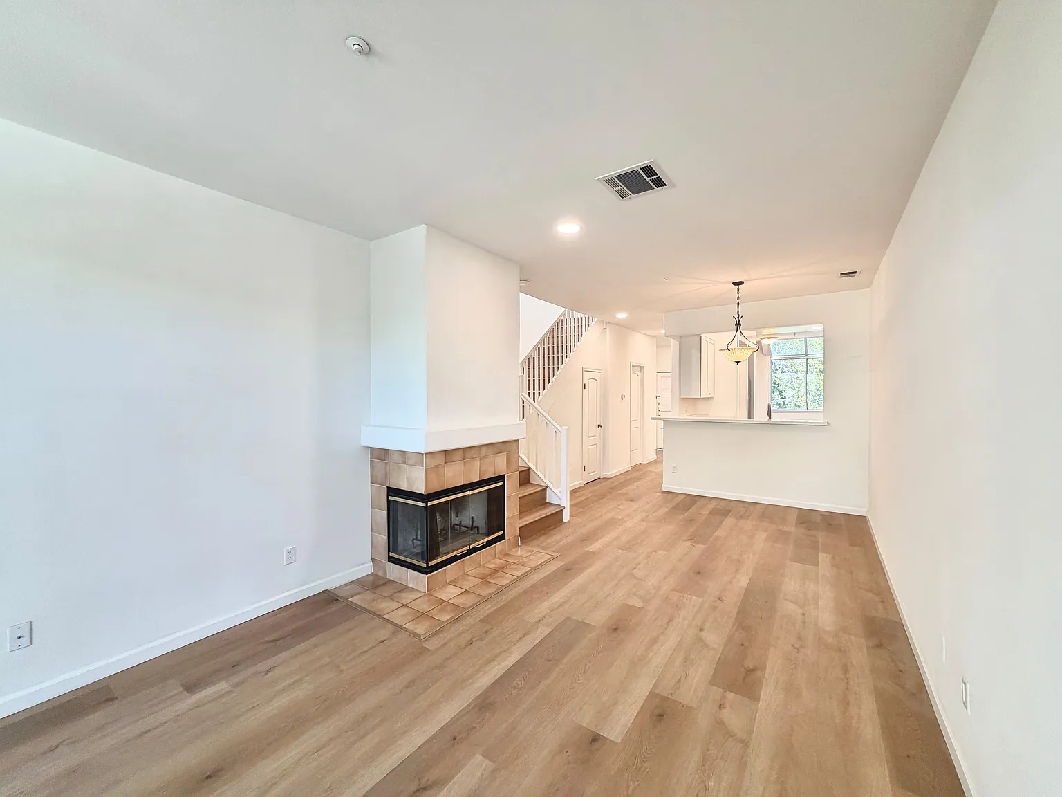2585 Park Blvd — Photo 3