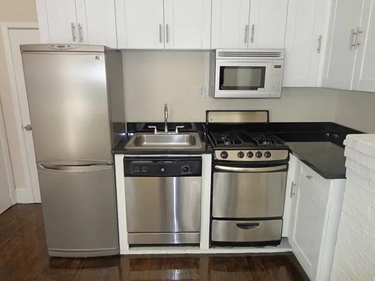 Rented by Citi Habitats | media 38