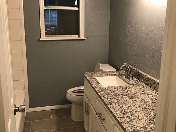 5th image of 107 Spruce Dr