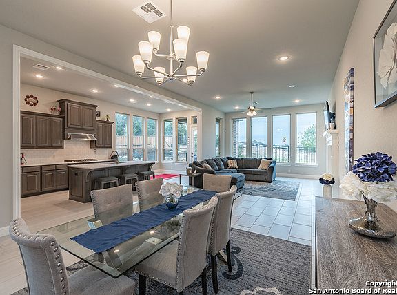 4th image of 4007 Monteverde Way