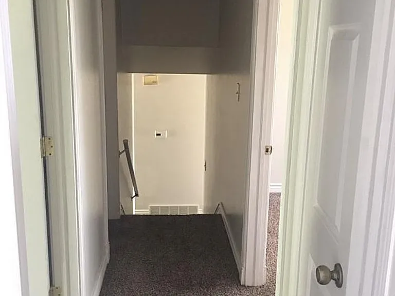 1905 Riviera Cir — Photo 20
