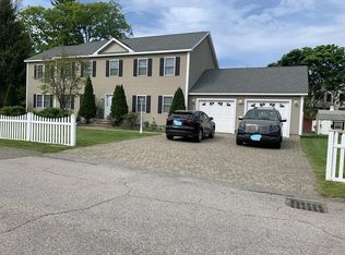 15 Columbia St #0, Wellesley, MA 02481