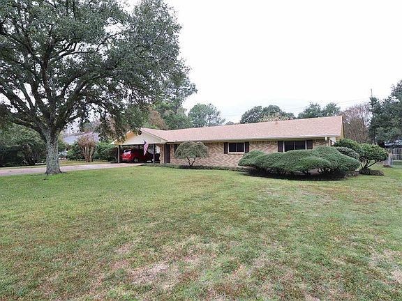 3rd image of 407 Arlington Pl