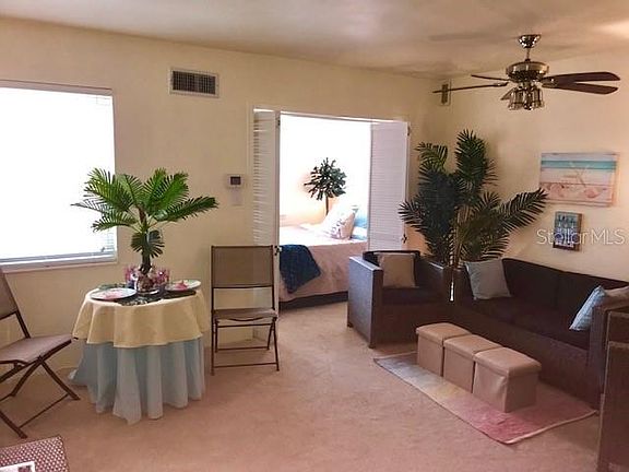 3rd image of 11447 Park Blvd APT 207