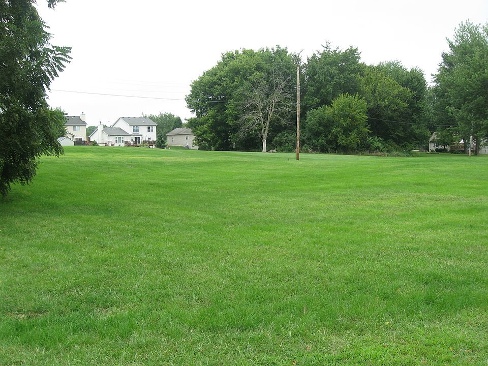 2nd image of 820 Northwestern St