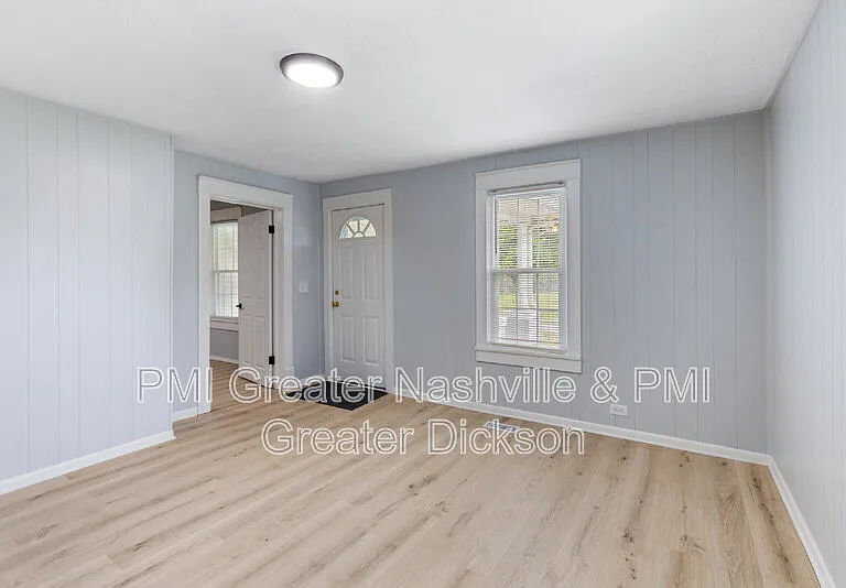 4859 Highway 100 — Photo 10