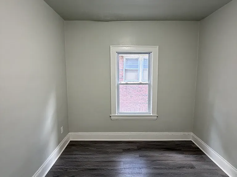 929 Thornhill Dr #2 — Photo 9