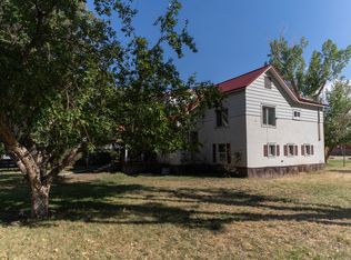 529 Amoretti St, Lander, WY 82520