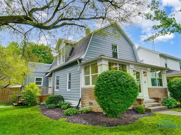 138 N 2nd St, Waterville, OH 43566