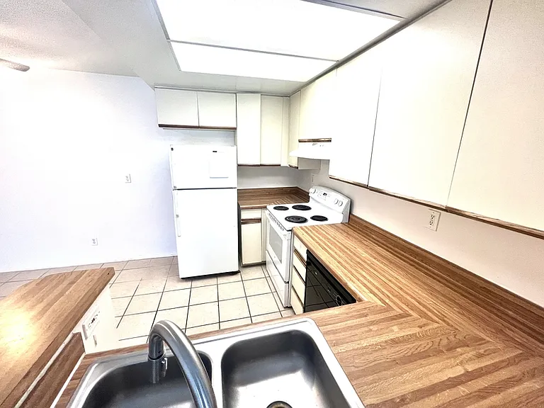 1749 Reed Ave #H — Photo 8