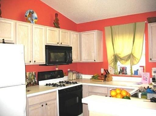 2nd image of 5436 Regal Oak Cir