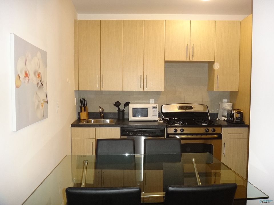 1st image of 145 Mulberry St #Phb