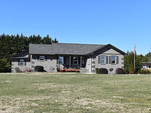 2nd image of 109 Latonia Dr