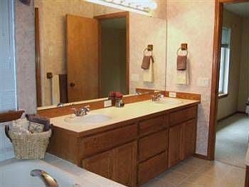 5th image of 17202 89th Avenue Ct E