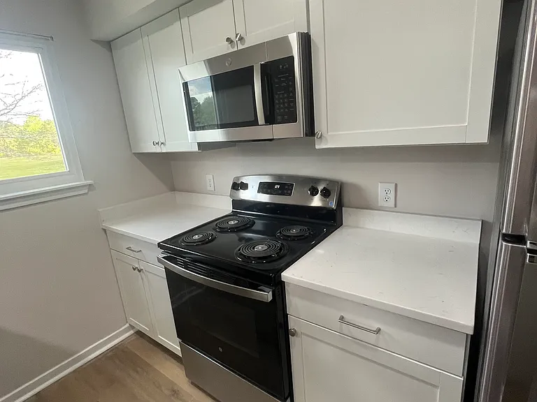 2504 Hidden Cove Dr — Photo 5