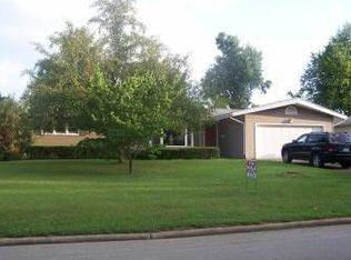 1920 E Edgewood St, Springfield, MO 65804