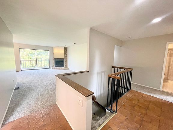 5th image of 4608 Laurel Club Cir #17