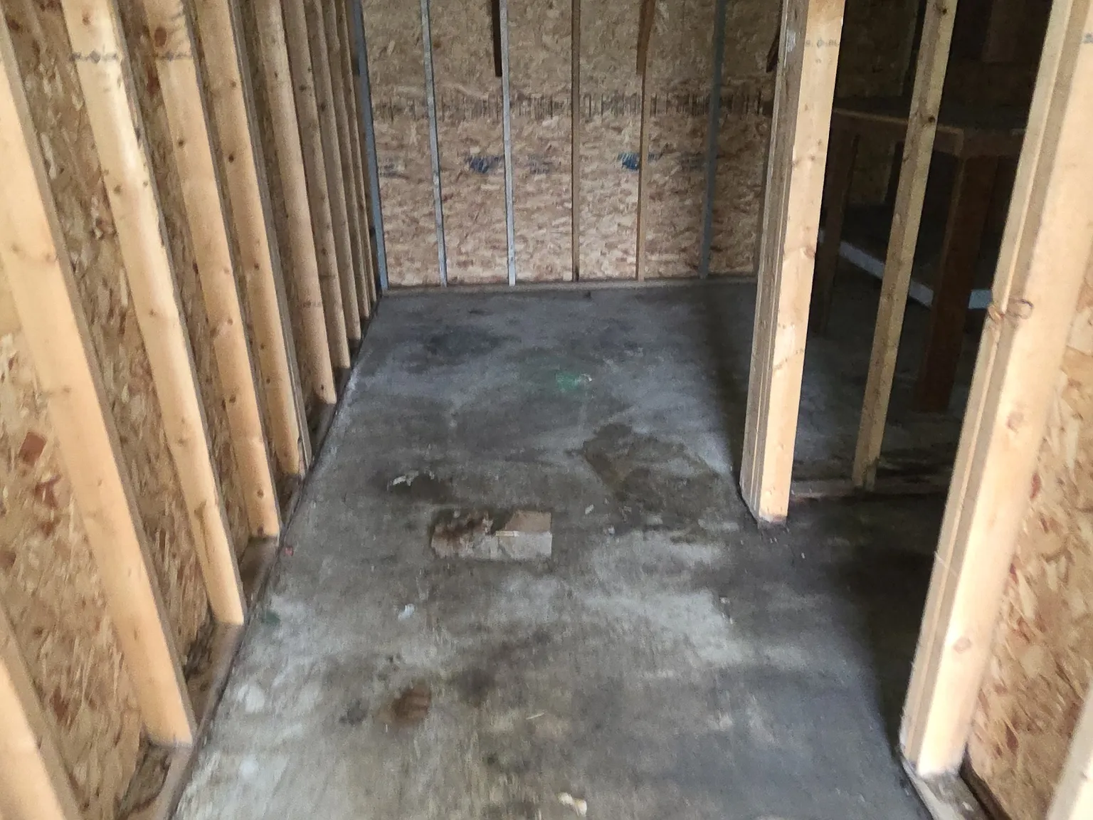 E100-Storage - 1 — Photo 3