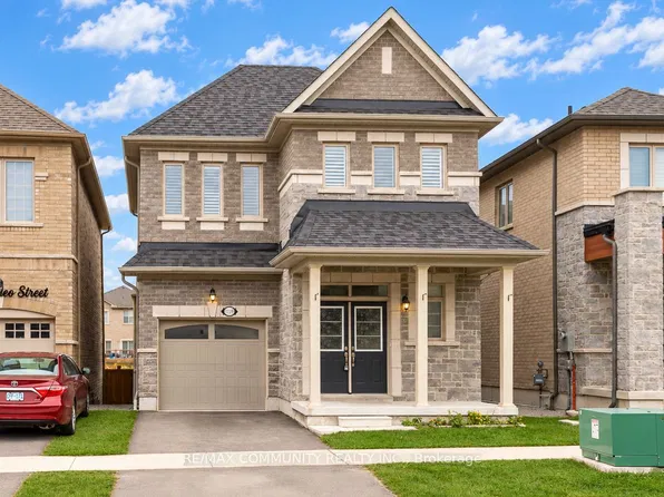 1119 Cameo St, Pickering, ON L1X 0L7