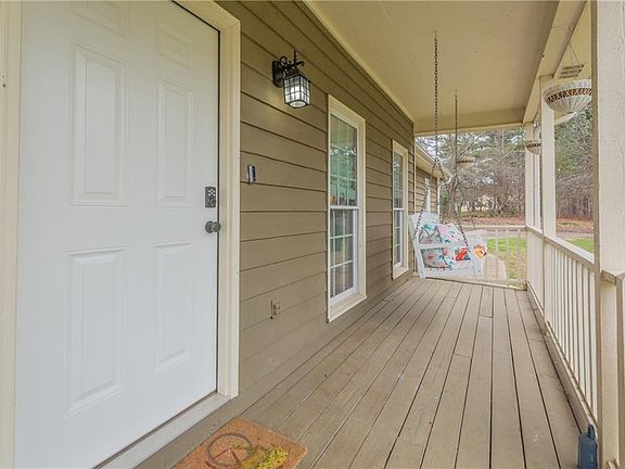 4th image of 2859 Bruckner Blvd