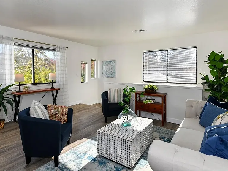 1614 B St #1 — Photo 8