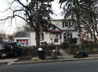 1422 Vauxhall Rd, Union, NJ 07083