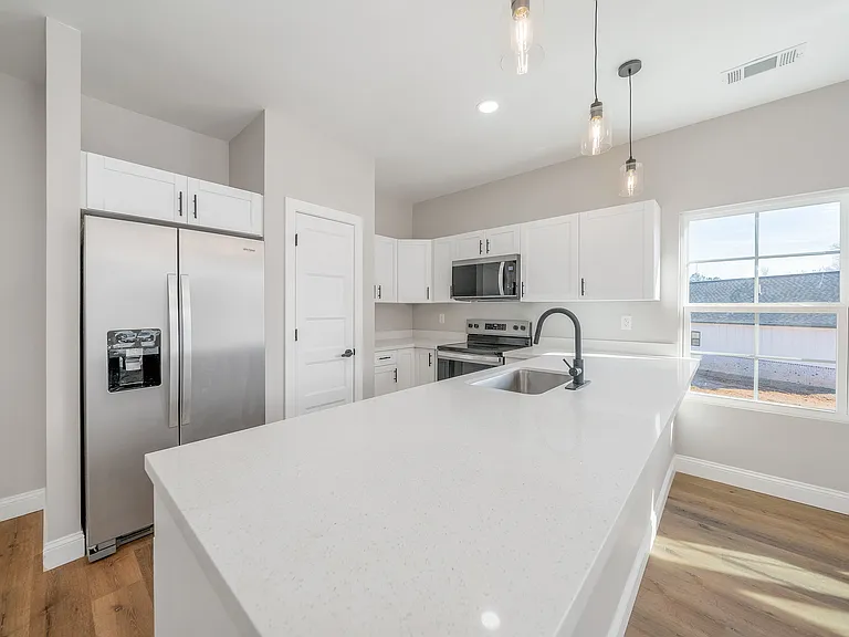 16 Deer Park Cv — Photo 5